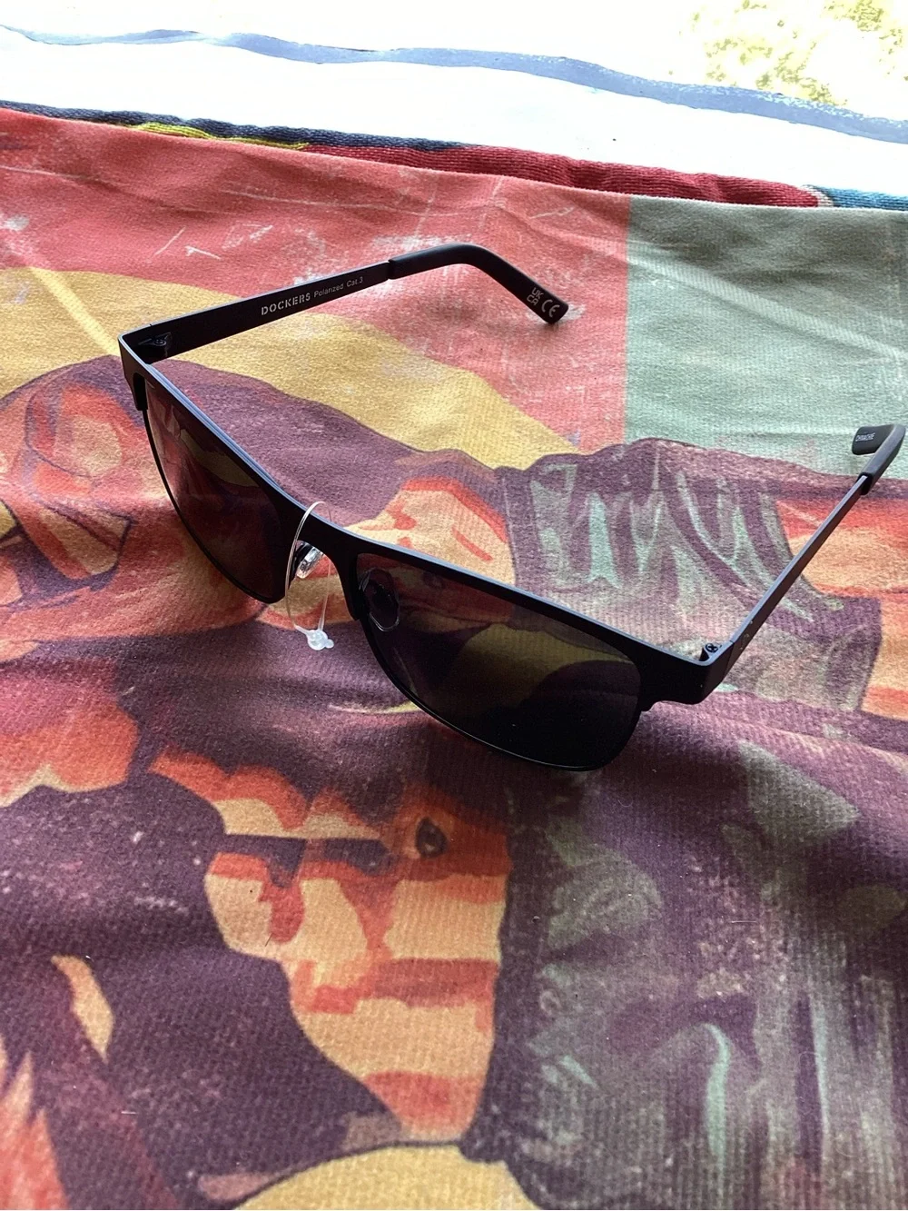 NWT Dockers metal & plastic polarized sunglasses unisex